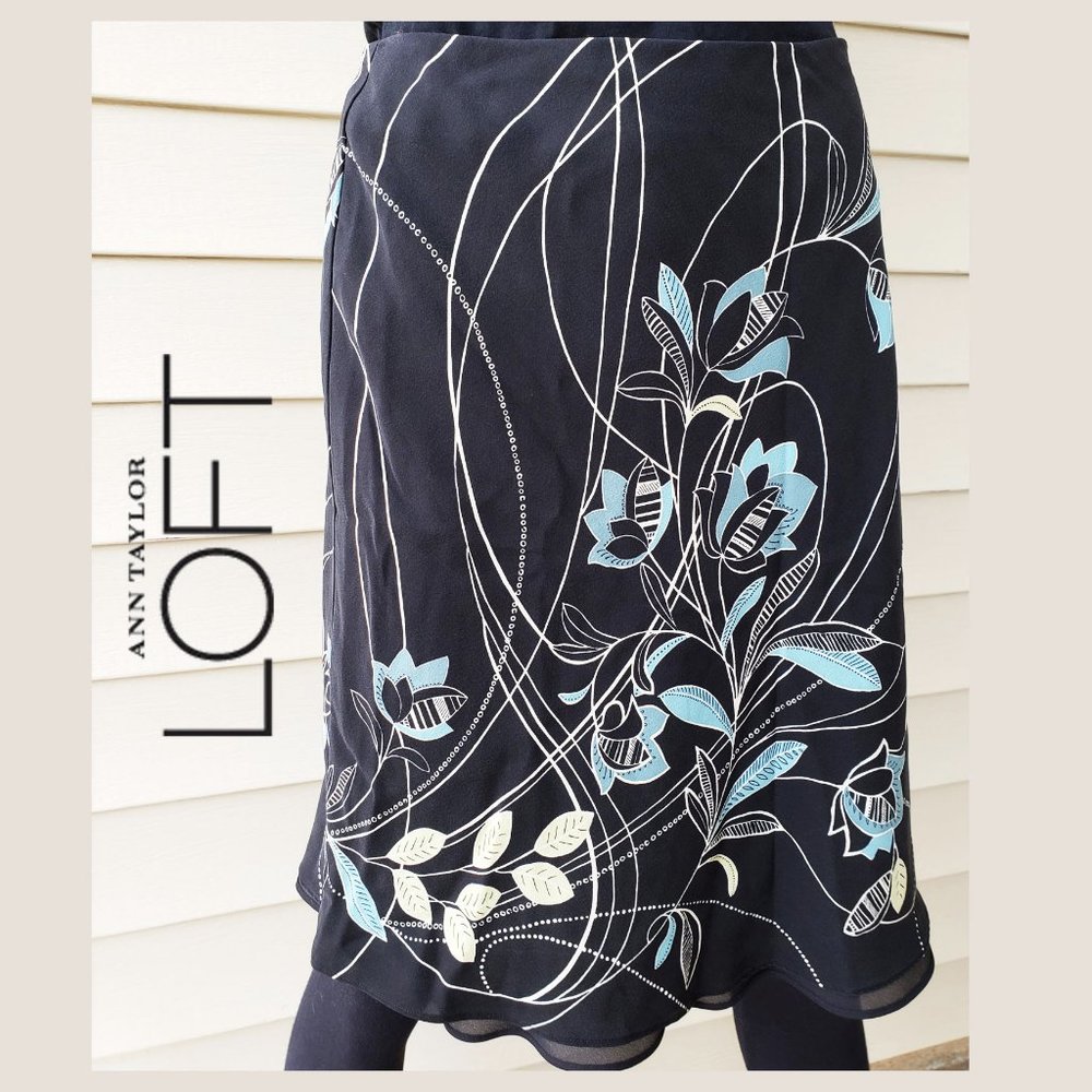 Floral Paisley print trumpet skirt size 2